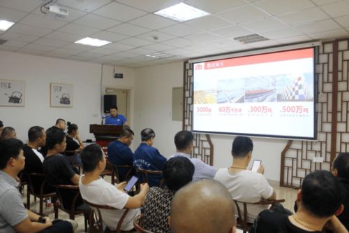 現(xiàn)代聯(lián)合集團(tuán)旗下浙江食品市場(chǎng)百?gòu)S百商訂貨會(huì)盛大舉行