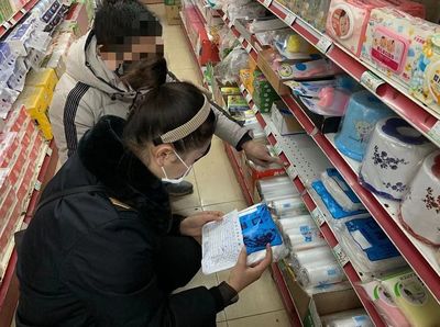 廣西查處高價(jià)售賣(mài)假冒“三無(wú)”口罩，市監(jiān)管局火速行動(dòng)查扣3萬(wàn)只